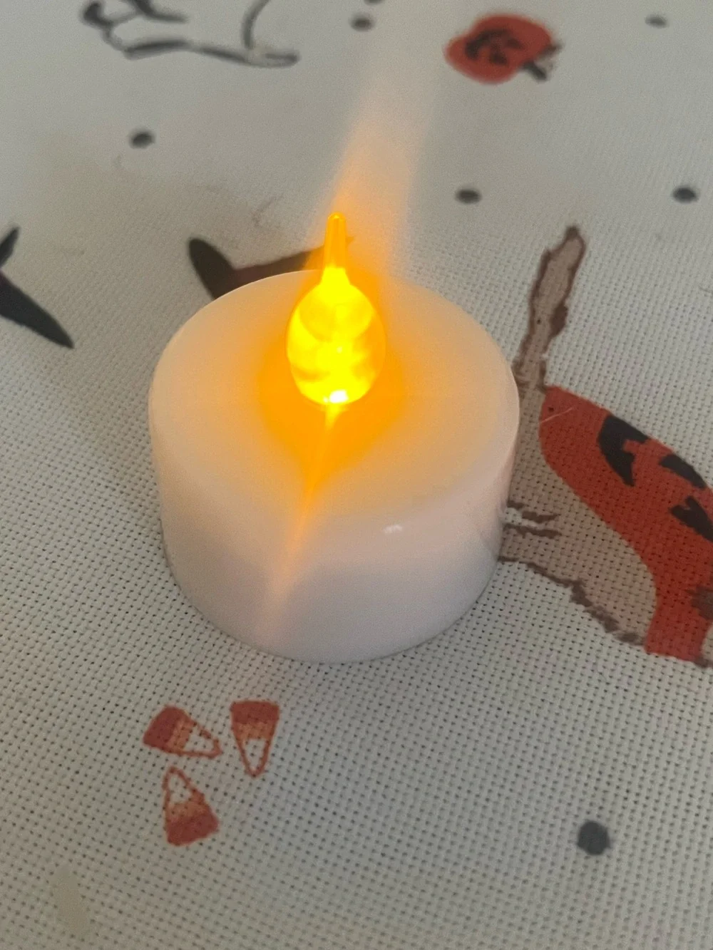 46 Flameless Tea Light Candle - White with Warm Yellow Flame 🕯️